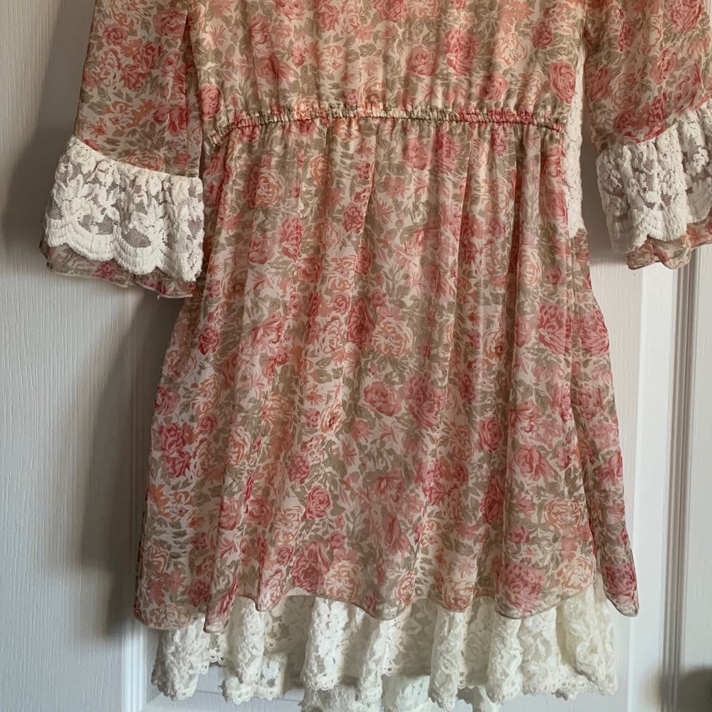 Dress - Picture 2 of 3
